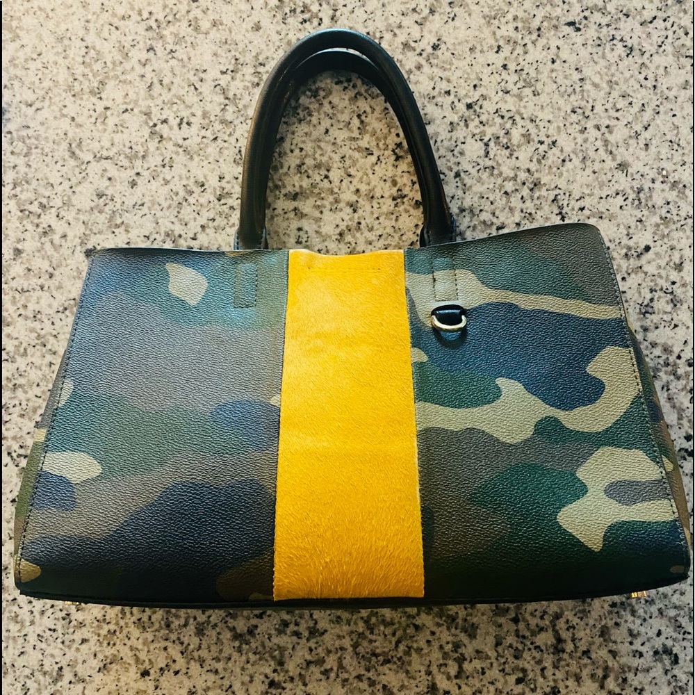 Banana Republic Camouflage bag